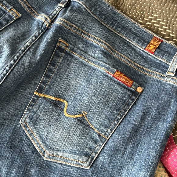 7 for all Mankind Josefina Skinny Boyfriend Size 32 - Picture 3 of 5